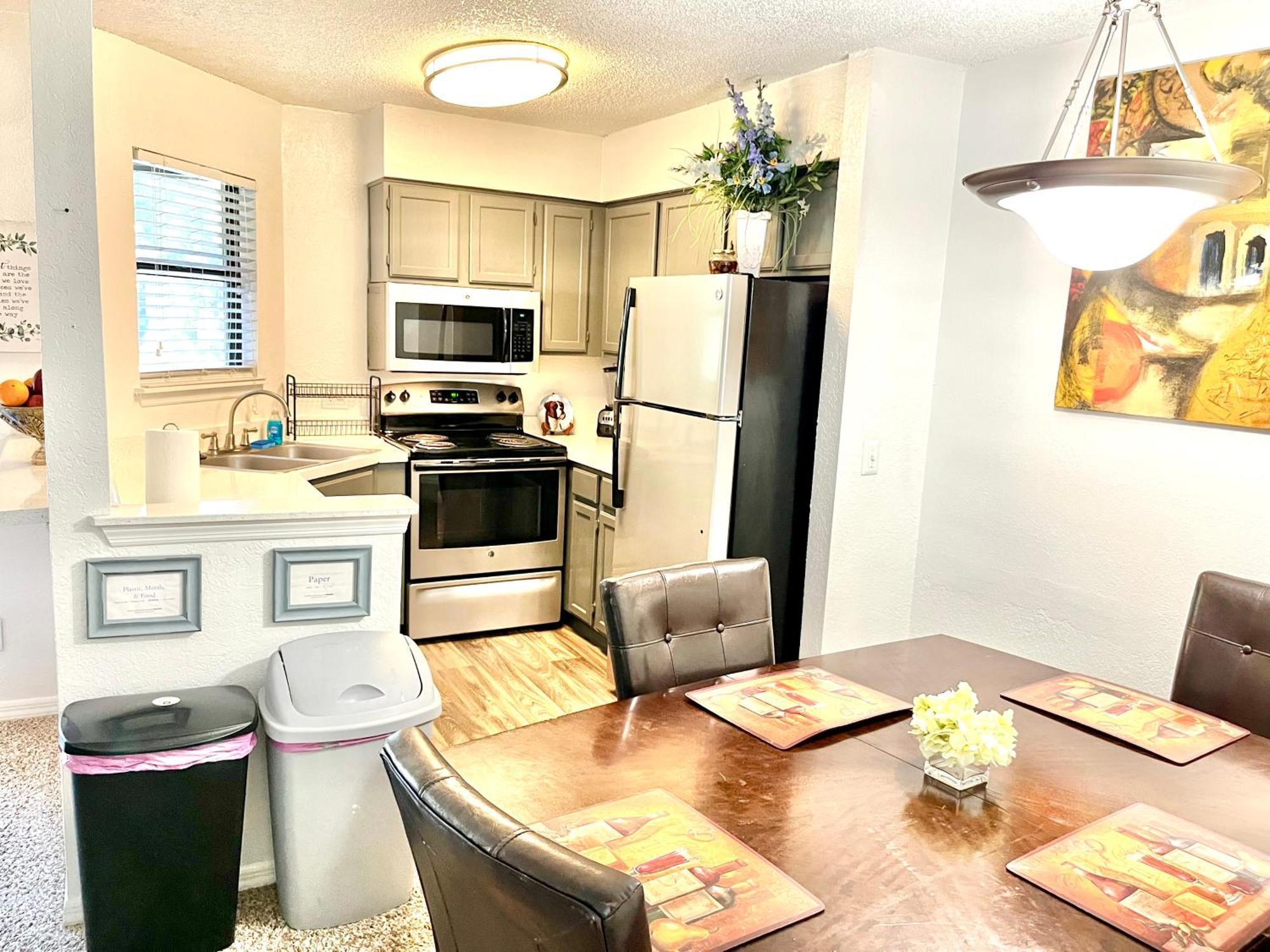 Daytona 2 Bed Apartment 10 Minutes To Beach With Balcony Port Orange Extérieur photo